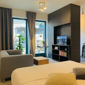 Cozy Friendly Place With Free Parking Apartment