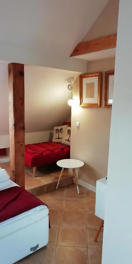 Patea Apartment Prague - Cozy And Quiet Apartment 42 Sqm Near The City Centre Tjekkiet