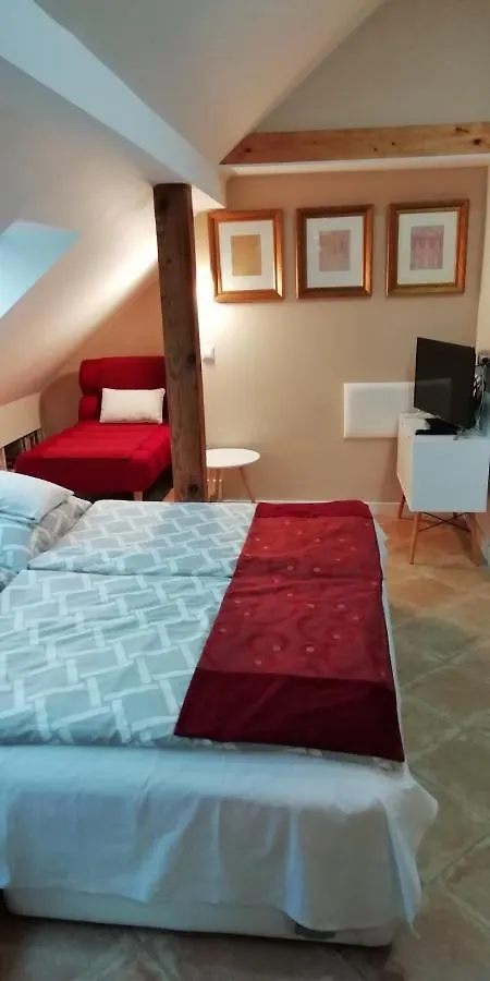 Patea Apartment Prague - Cozy And Quiet Apartment 42 Sqm Near The City Centre